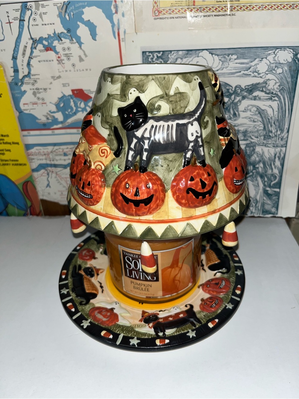 Theresa Kogut x Yankee Candle Halloween Cats Shade